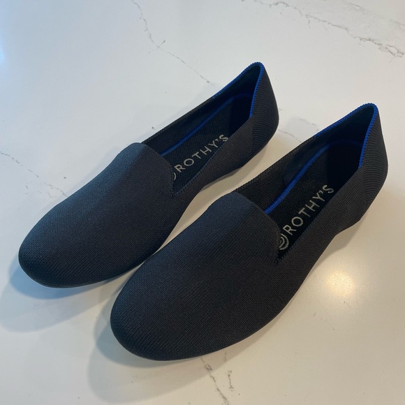 Rothy’s - Picture 1 of 4